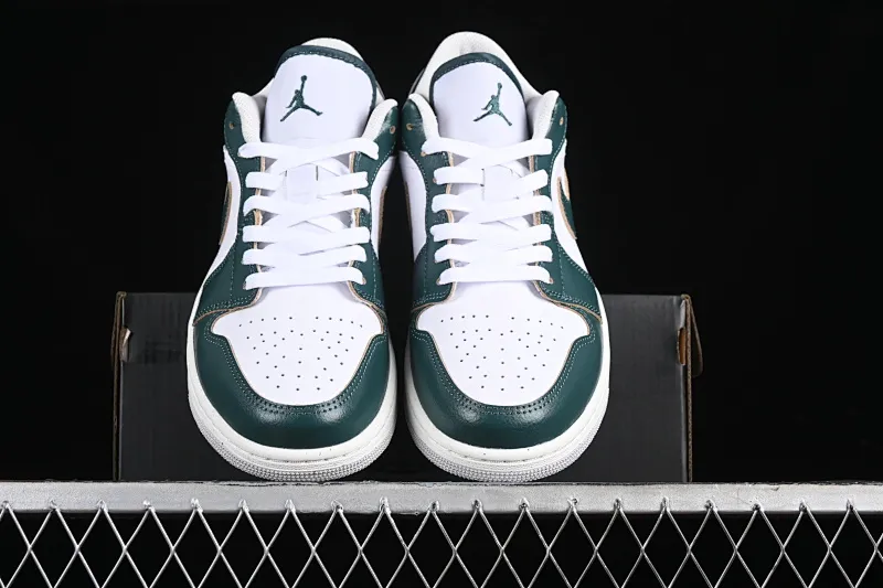 All categories Air Jordan Jordan series basketball shoes Air Jordan 1 Low G version pure original Air Jordan 1 Low AJ1 Joe 1 white green low-top cultural casual sneakers FQ7687-300